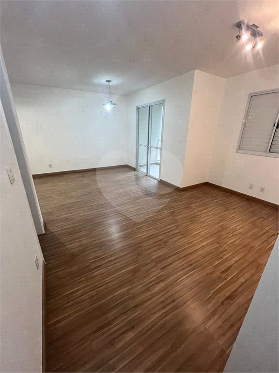Apartamento à venda com 2 quartos, sendo 1 suíte,  em Parque Reboucas, São Paulo, SP