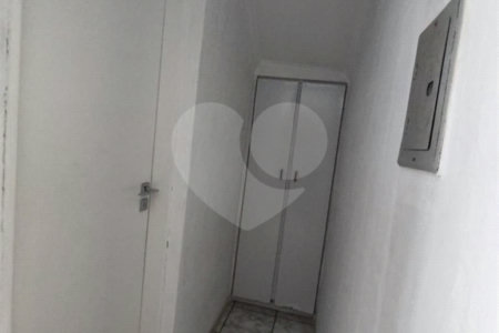 Sobrado à venda com 3 quartos, sendo 1 suíte, em Jardim Alvinópolis, Atibaia, SP