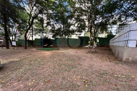 Apartamento à venda com 3 quartos em Jardim Londrina, São Paulo, SP