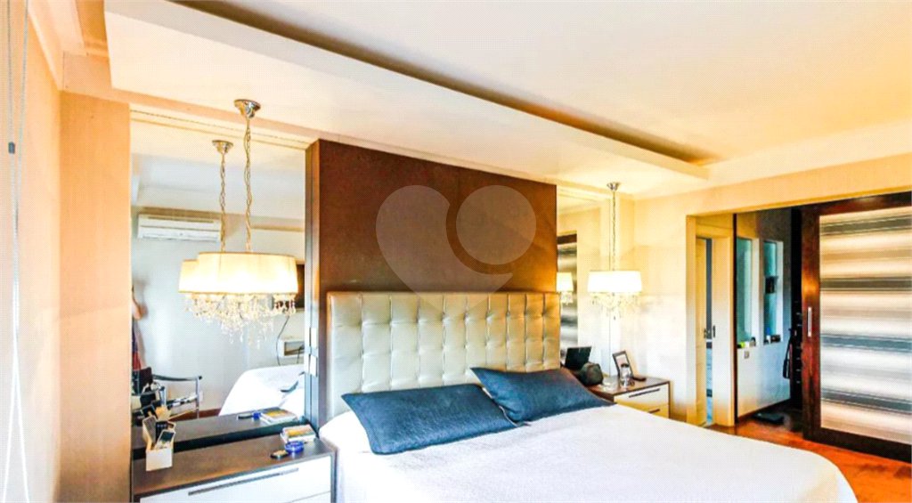 Apartamento com 410m², 4 suítes, 3 garagens, à venda em Santo Amaro