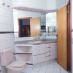 Casa à venda com 4 quartos, sendo 3 suítes, no condomínio Arujá 5, Arujá - SP