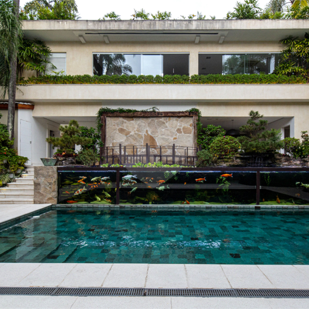 Casa à venda com 5 suítes em Jardim Cordeiro, São Paulo, SP
