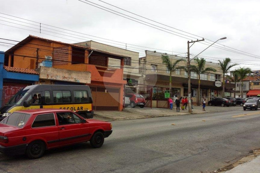 Casa à venda com 3 quartos, sendo 1 suíte, em Itaquera, São Paulo, SP