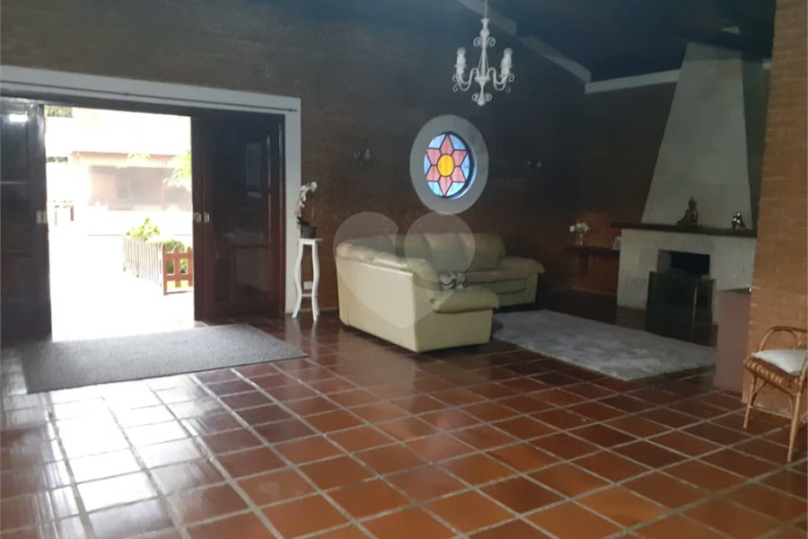 Casa à venda com 8 quartos, sendo 2 suítes, em Serra da Cantareira, Mairiporã, SP