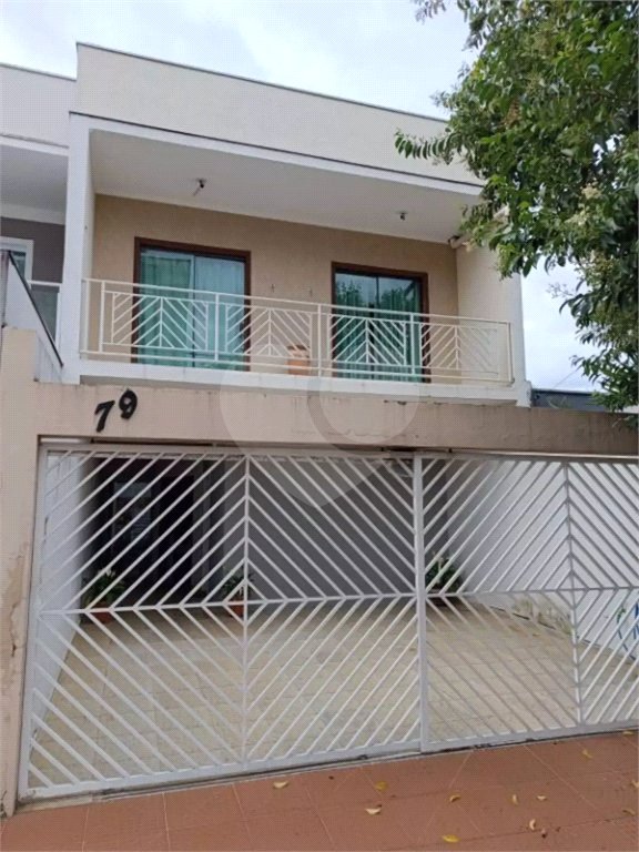 Sobrado à venda com 3 quartos, sendo 1 suíte, em Jardim Karolyne, Votorantim, SP