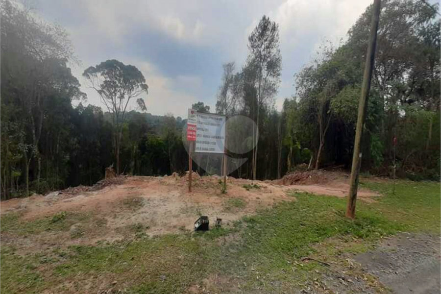 Terreno à venda no condomínio Alpes da Cantareira, Mairiporã - SP