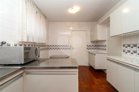 Casa à venda com 3 quartos, sendo 1 suíte, em Brooklin, São Paulo, SP