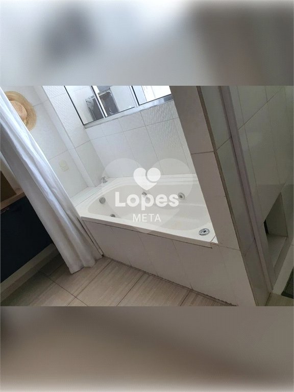 Apartamento à venda com 3 quartos, sendo 1 suíte,  no Centro, São José dos Campos, SP