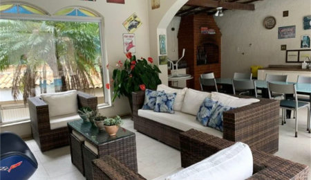 Casa à venda com 4 quartos, sendo 3 suítes, em Fazenda Morumbi, São Paulo, SP