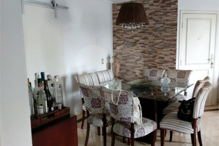 Apartamento à venda com 3 suítes em Vila Regente Feijó, São Paulo, SP