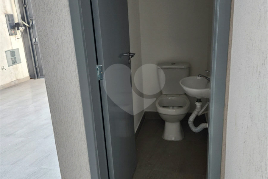 Sobrado à venda com 3 quartos, sendo 1 suíte,  em Vila Pereira Barreto, São Paulo, SP