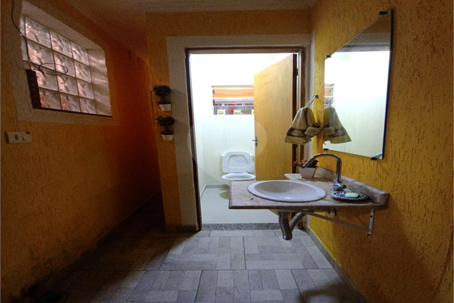 Sobrado à venda com 4 quartos, sendo 1 suíte, em Tremembé, São Paulo, SP