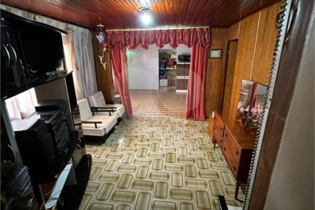 Sobrado à venda com 6 quartos, sendo 1 suíte, no Centro, Ponta Porã, MS
