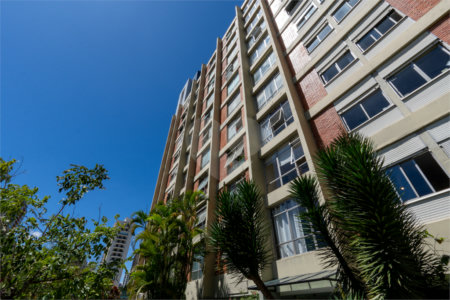 Apartamento à venda com 3 quartos, sendo 1 suíte,  em Brooklin, São Paulo, SP