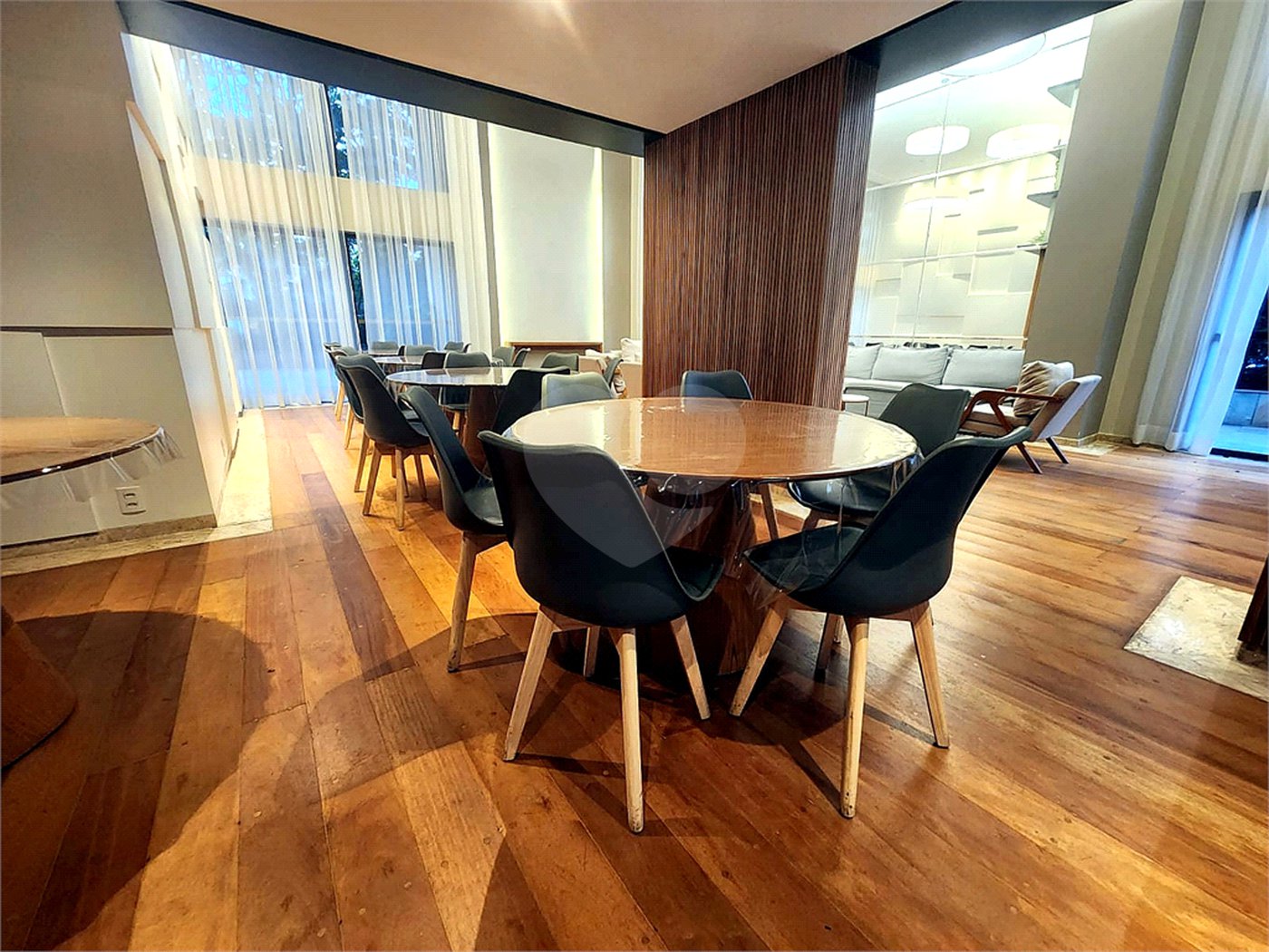 Apartamento à venda com 4 quartos, sendo 3 suítes, em Perdizes, São Paulo, SP