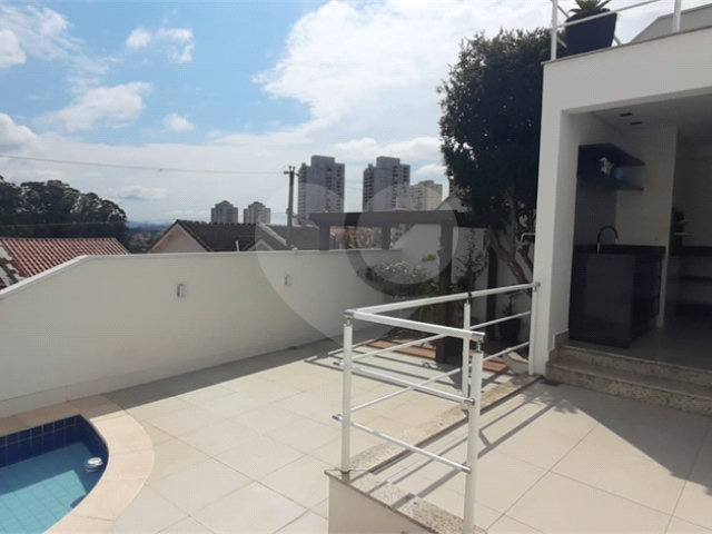 Sobrado à venda com 4 quartos, sendo 2 suítes,  em Barro Branco (zona Norte), São Paulo, SP