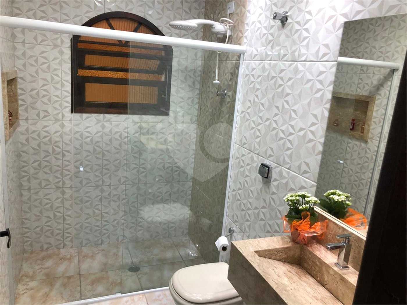 Casa à venda com 3 quartos, sendo 1 suíte,  em Vila Amélia, Poá, SP