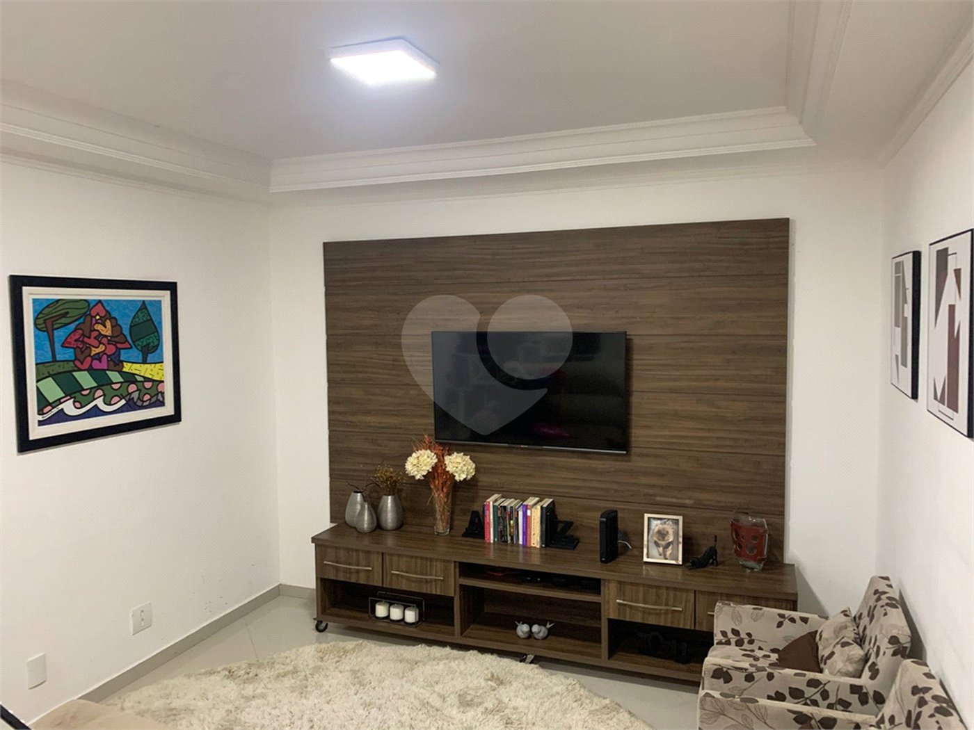 Sobrado à venda com 3 quartos, sendo 1 suíte, em Residencial Novo Horizonte I, Mogi das Cruzes, SP
