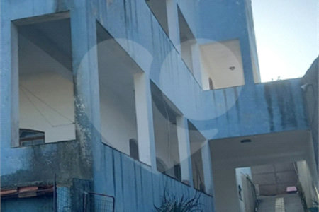 Sobrado à venda com 8 quartos, sendo 2 suítes,  em Vila Suissa, Mogi das Cruzes, SP