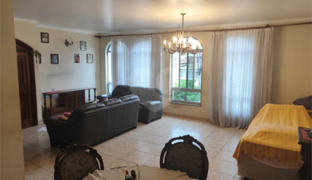 Casa à venda com 4 quartos, sendo 2 suítes,  no condomínio Chácara das Rosas, São Paulo - SP