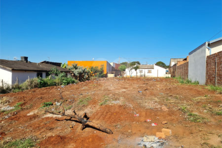 Casa à venda com 3 quartos em Parque das Hortências, Araraquara, SP