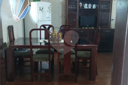 Chácara à venda com 3 quartos, sendo 1 suíte,  no Centro, Araçoiaba da Serra, SP
