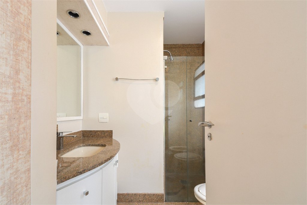 Apartamento à venda com 4 quartos, sendo 3 suítes,  em Jardim Paulista, São Paulo, SP