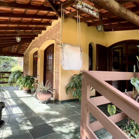 Chácara à venda com 4 quartos, sendo 1 suíte, em Pinheirinho, Vinhedo, SP
