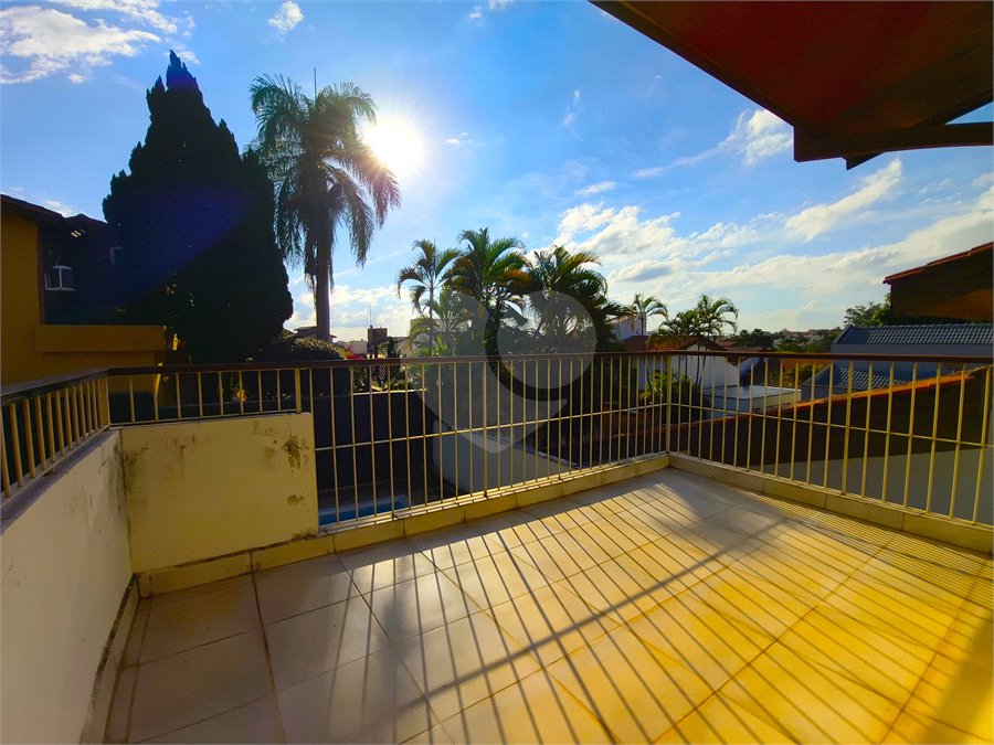 Casa à venda com 4 quartos, sendo 3 suítes,  no condomínio Village D'avignon, Sorocaba - SP