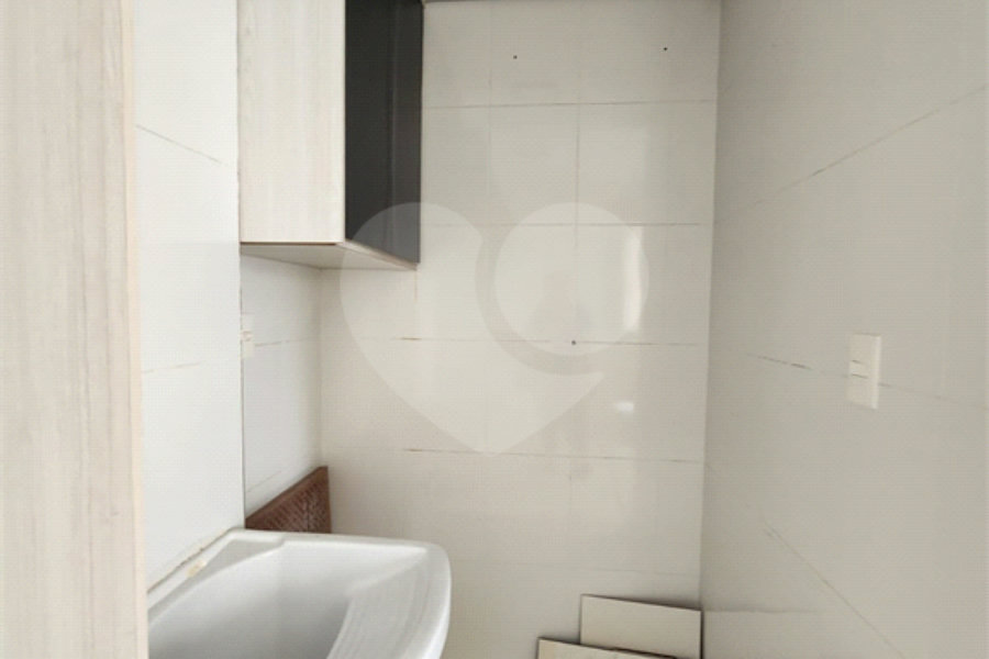 Casa à venda com 2 quartos no condomínio Esmeraldino, São Paulo - SP