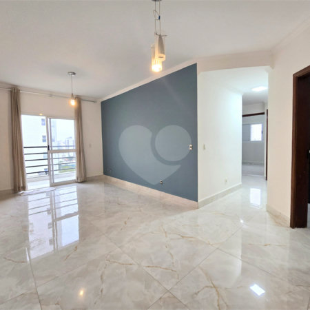 Apartamento à venda com 3 quartos, sendo 1 suíte,  em Jardim Judith, Sorocaba, SP