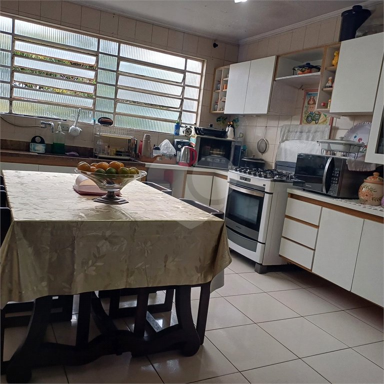 Sobrado à venda com 4 quartos, sendo 1 suíte, em Tremembé, São Paulo, SP