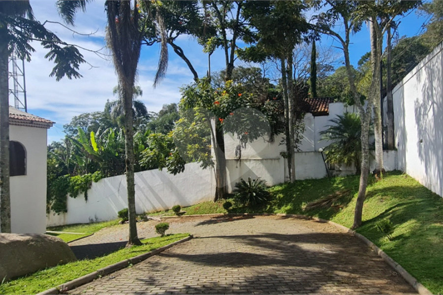 Casa à venda com 5 suítes em Roseira, Mairiporã, SP