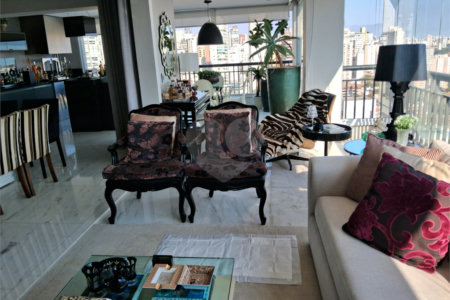 Apartamento à venda com 3 suítes em Vila Mariana, São Paulo, SP