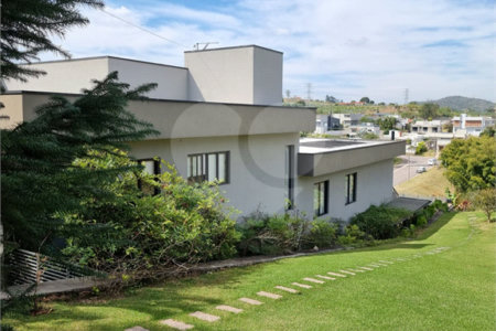 Casa à venda com 3 suítes no condomínio Campo de Toscana, Vinhedo - SP