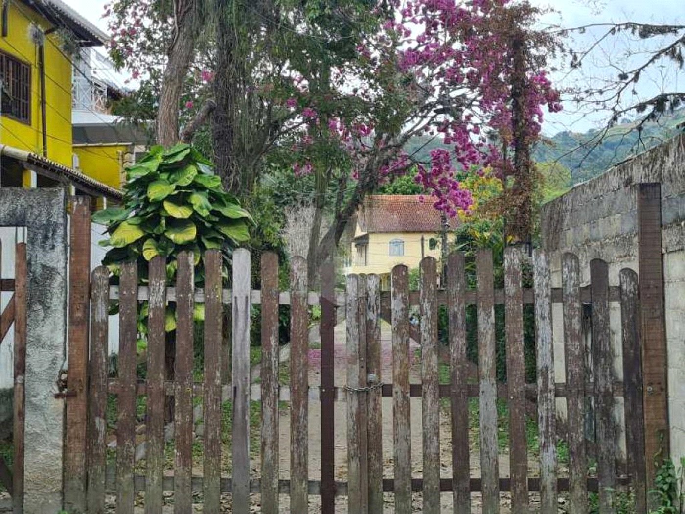 Casa à venda com 1 quarto, sendo 3 suítes, em Campo Grande, Rio de Janeiro, RJ