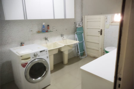 Chácara à venda ou para alugar com 3 quartos, sendo 1 suíte, em Chácaras Polozzi, Louveira, SP