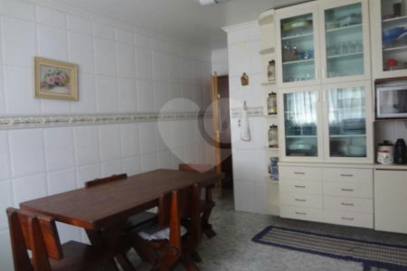 Sobrado à venda com 3 quartos, sendo 1 suíte, em Jardim do Colégio (zona Norte), São Paulo, SP