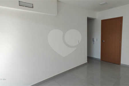 Apartamento à venda com 2 quartos, sendo 1 suíte, em Alvinópolis, Atibaia, SP