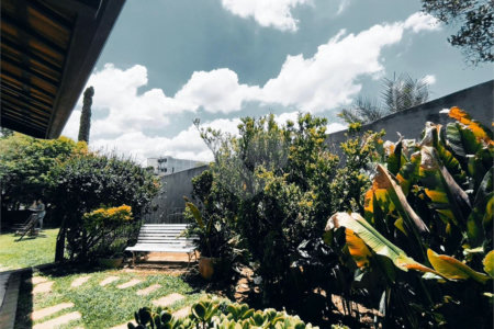 Casa à venda com 4 quartos, sendo 2 suítes, em Jardim Santa Bárbara, Atibaia, SP