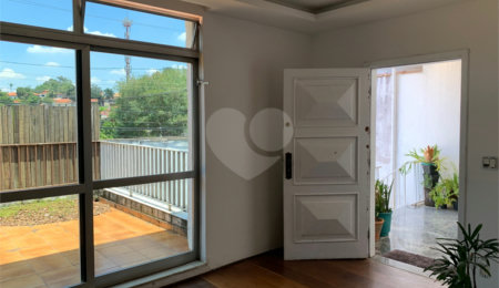 Casa à venda com 3 quartos, sendo 1 suíte,  em Jardim Prudência, São Paulo, SP