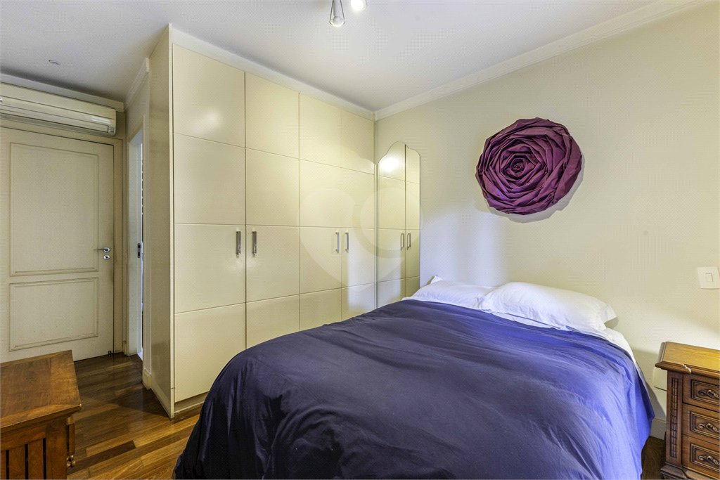 Duplex para alugar com 4 quartos, sendo 3 suítes, em Alto de Pinheiros, São Paulo, SP
