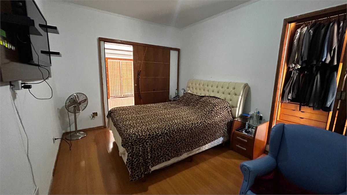 Sobrado à venda com 3 quartos, sendo 2 suítes, em Cidade São Francisco, São Paulo, SP