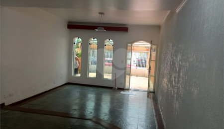 Casa para alugar com 4 quartos, sendo 1 suíte,  em Chácara Santo Antônio, São Paulo, SP