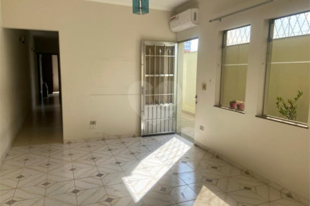 Casa Térrea para alugar com 3 quartos, sendo 1 suíte,  em Vila Ipojuca, São Paulo, SP