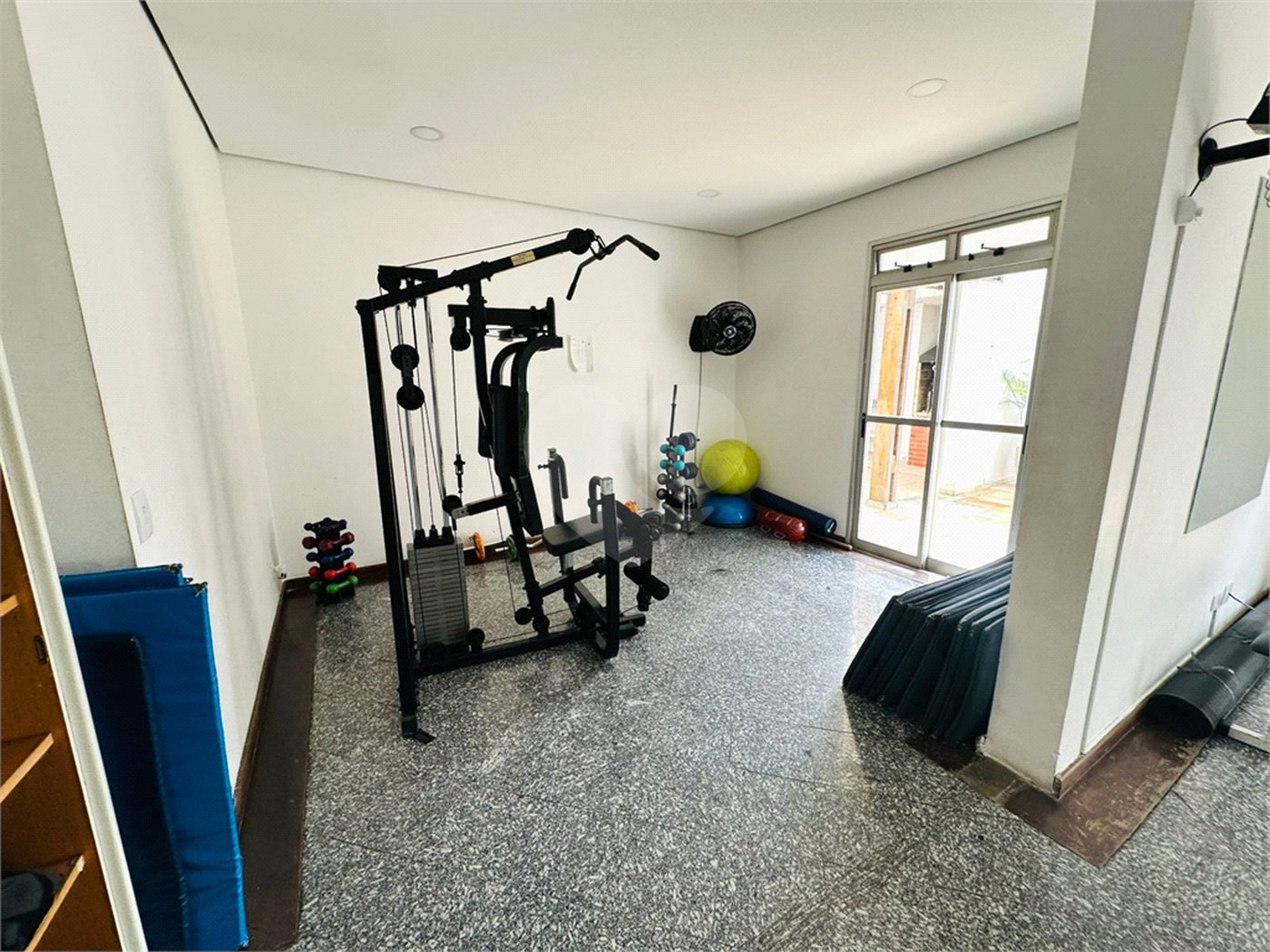 Apartamento à venda com 2 quartos, sendo 1 suíte,  em Cidade Monções, São Paulo, SP