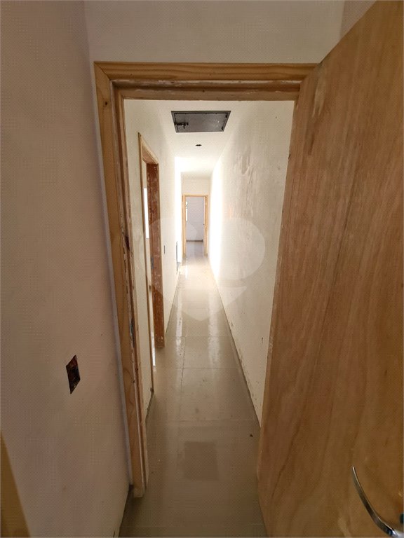 Sobrado à venda com 3 quartos, sendo 1 suíte, em Vila Gomes, São Paulo, SP