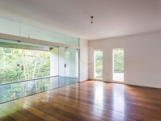 Casa para alugar com 4 suítes no condomínio Chácara Flora, São Paulo - SP