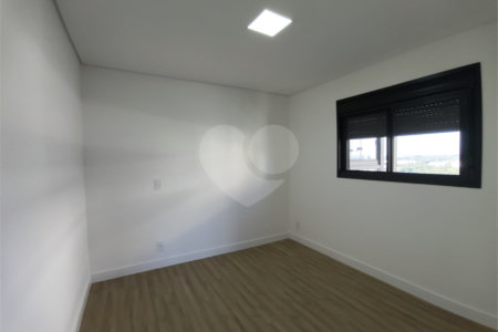 Apartamento à venda com 4 quartos, sendo 2 suítes,  em Além Ponte, Sorocaba, SP