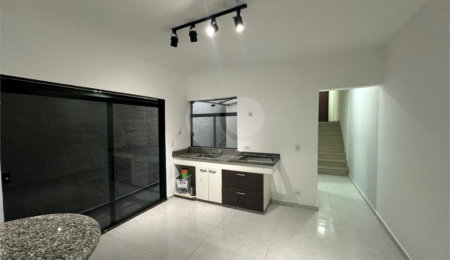 Casa Térrea à venda com 3 quartos, sendo 1 suíte, em Vila Suissa, Mogi das Cruzes, SP